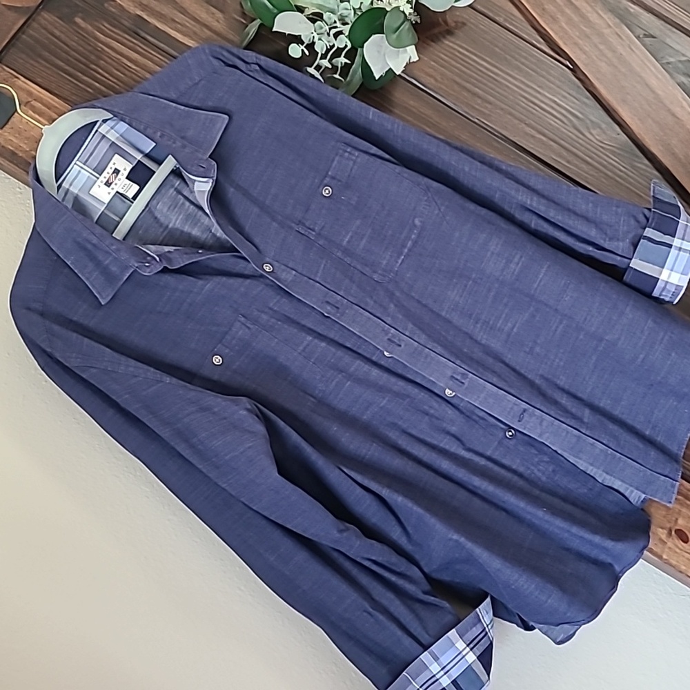 Men's wearhouse shirt, blue with contrast sleeves when folded. See pictures!2xl